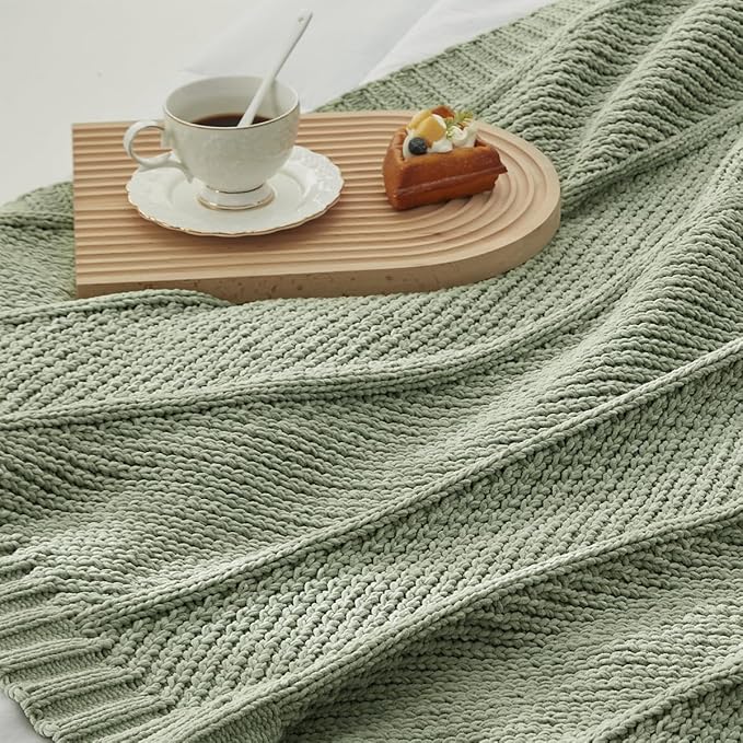 Amélie Home Knit Throw Blanket, Soft Chenille Cozy Breathable Chevron Chunky Decorative Blanket for Couch, Bed & Sofa, French-Inspired Lightweight Warm Gift for Women, Sage Green, 50"x60"