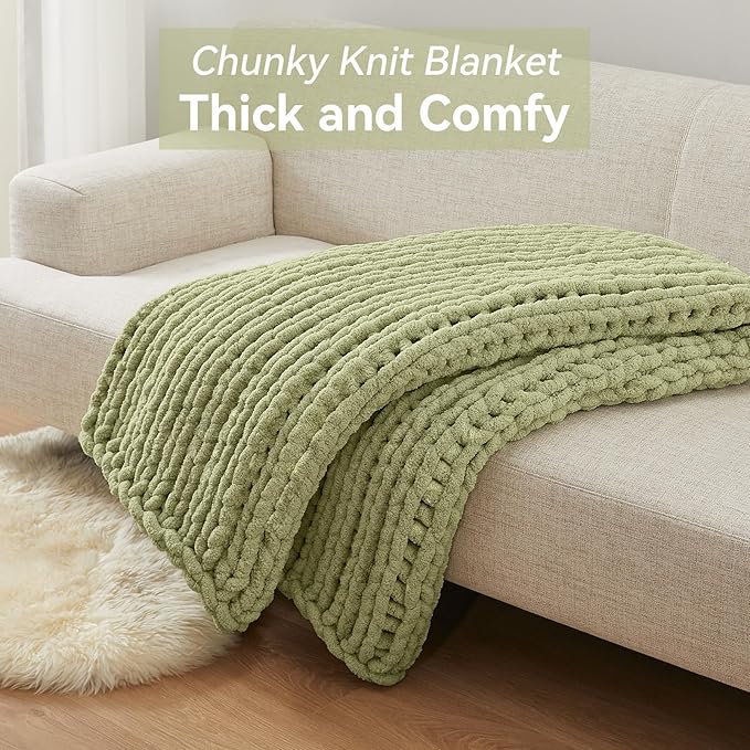 Negwoo Chunky Knit Throw Blanket, 60''*80'' Knitted Throw Chenille Yarn for Bed Couch, Handmade Light Green Crochet Big Thick Blanket, Machine Washable Cute Comfy Blanket for Home Decor