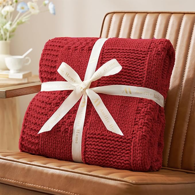 Amélie Home Knit Throw Blanket, Soft Chenille Cozy Breathable Checkered Chunky Decorative Blanket for Couch, Bed & Sofa, French-Inspired Lightweight Warm Gift for Women, Christmas Red, 50"x60"