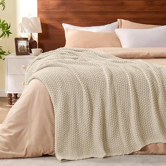BEDELITE Chunky Cable Knit Throw Blanket, Acrylic Chunky Knitted Blankets, Super Soft Cozy Woven Beige Throw Blanket for Sofa Couch Bed Room Home Decor, Gift for Women, 50"x60"