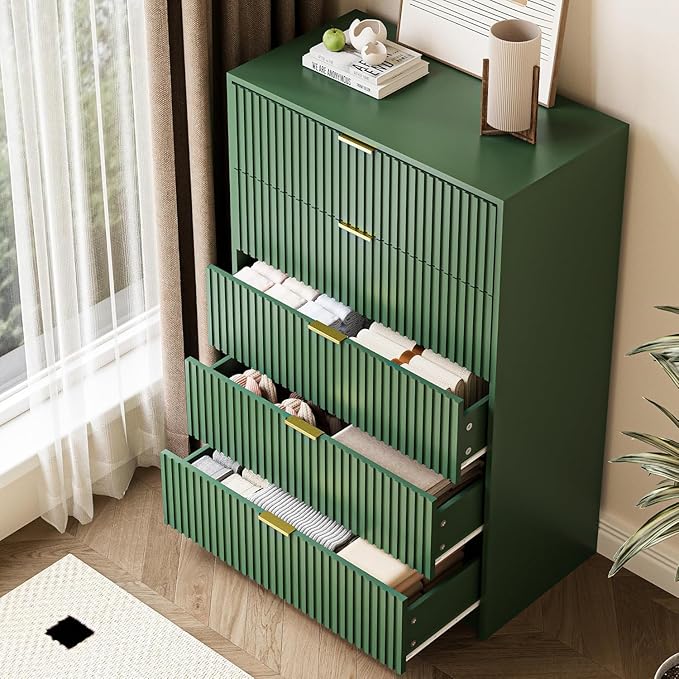 MAISONARIA 3-Piece Dresser Bedroom Set, 5 Drawer Dresser & 3 Drawer Nightstands with Gold Handles, Fluted Wood Chest of Drawers for Bedroom, Living Room, Entryway, Green