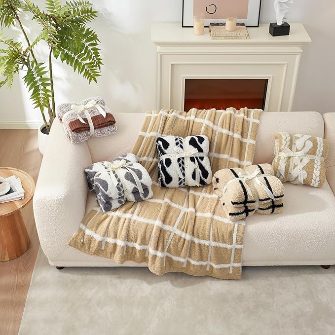 Amélie Home Cable Knit Throw Blanket for Couch, Super Soft Fuzzy Cozy Throw, Giftable Knitted Blanket for Women Men, Birthday, Sofa Bed Living Room Decor, 50" x 60", Cable Grey & White