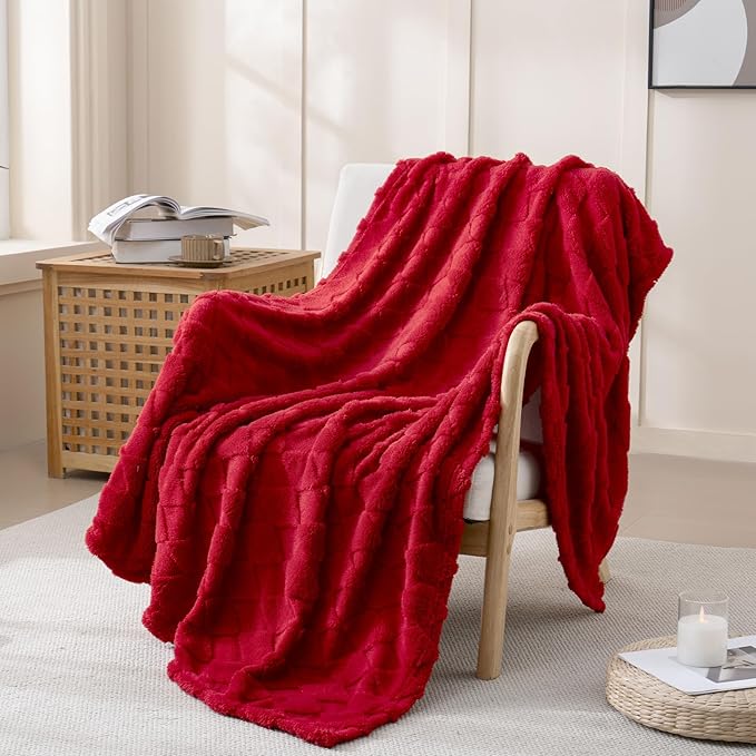 Red Throw Blanket for Couch Sofa Bed 50x60 inches,Fleece Blankets Microfiber Flannel with Diamond Checkered Pattern Lightweight Plush Soft Cozy Gifts for Women Mom Girls