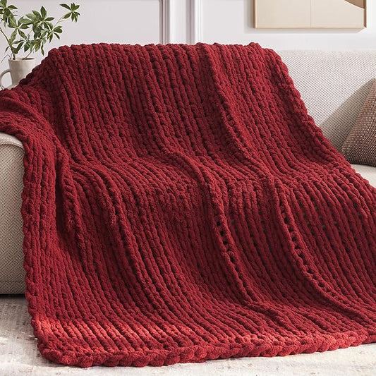 Negwoo Chunky Knit Throw Blanket, 40''*50'' Knitted Throw Chenille Yarn for Bed Couch, Handmade Red Crochet Big Thick Blanket, Machine Washable Cute Comfy Blanket for Home Decor