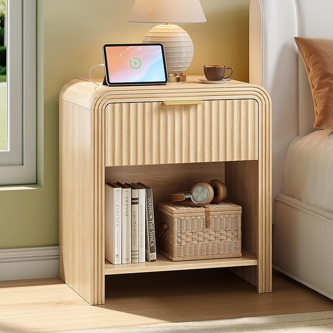Decofy Fluted Nightstand with Charging Station, Modern Bedroom Side Table with Gold Handles, Curved Profile Design, End Table Wood Organizer for Bedroom, Open Shelf & 1 Drawers (1 Pack, Natural Oak) by Decofy