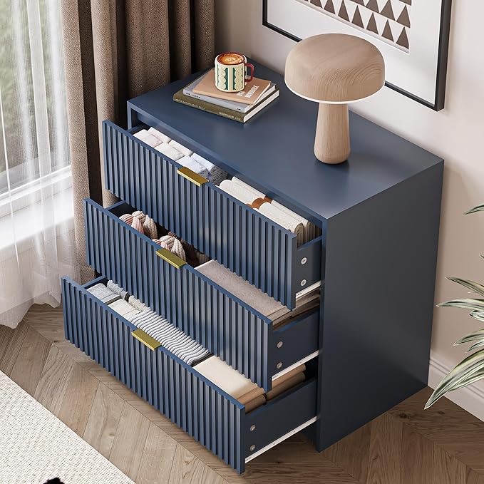 MAISONARIA 3-Piece Dresser Bedroom Set, 8 Drawer Dresser & 3 Drawer Nightstands with Gold Handles, Fluted Wood Chest of Drawers for Bedroom, Living Room, Entryway, Navy Blue