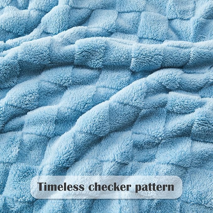 NEWCOSPLAY Super Soft Twin Blanket Blue Premium Silky Flannel Fleece 3D Checkered Lightweight Bed Blanket All Season Use (Blue Checkered, Twin(60"x80"))