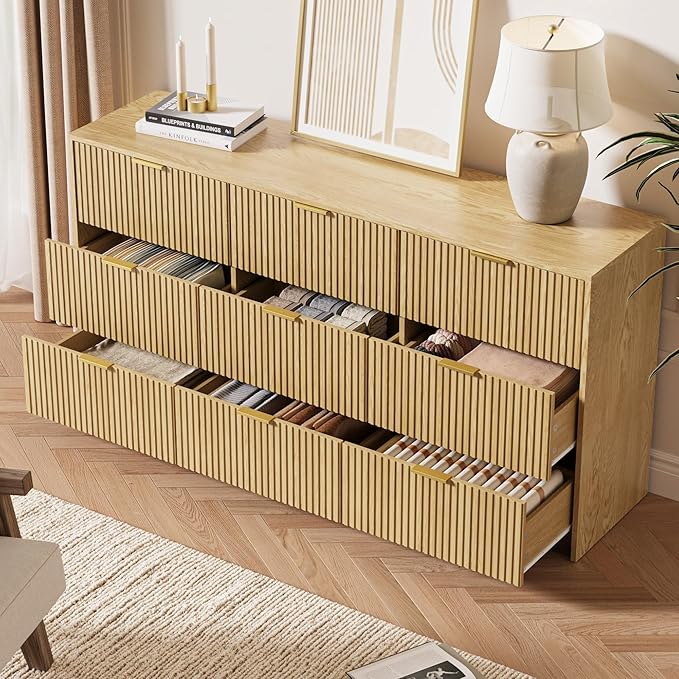 MAISONARIA 3-Piece Dresser Bedroom Set, 6 Drawer Dresser & 2 Drawer Nightstands with Gold Handles, Fluted Wood Chest of Drawers for Bedroom, Living Room, Entryway, Nature