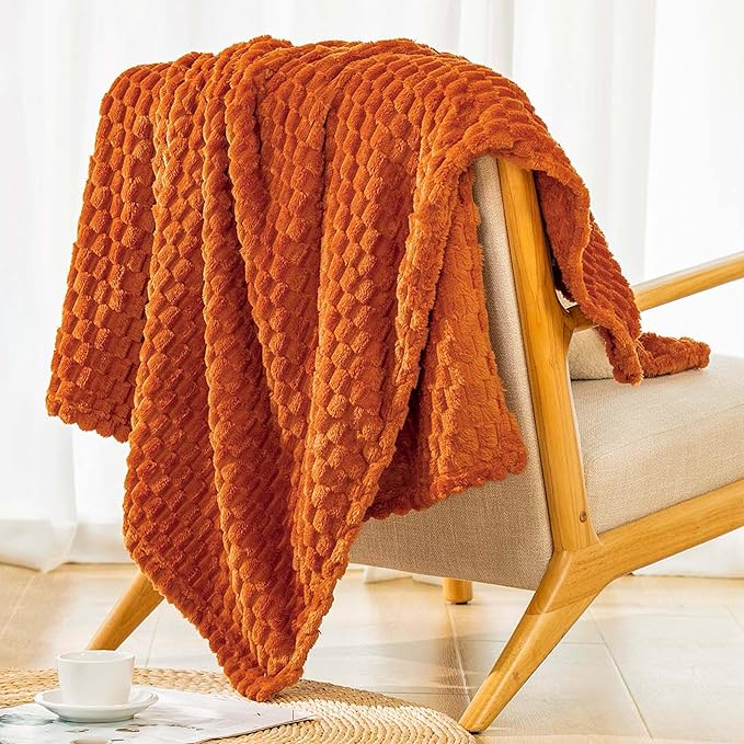 Bnuitland Orange Flannel Throw Large Blanket (Queen Size 90X90 inches), 300 GSM Fleece Cozy Warm Soft Home Decor Lightweight Bed Blanket for Adults,Suitable for All Seasons.