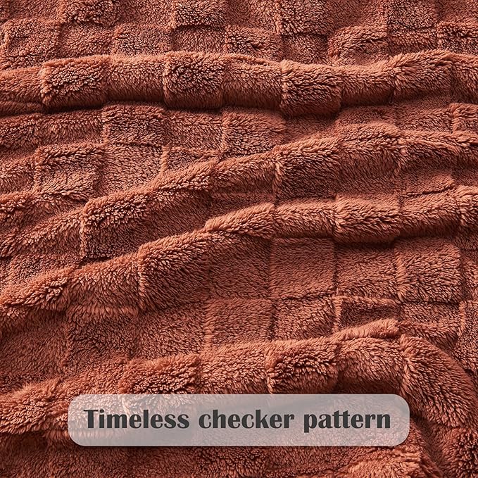 NEWCOSPLAY Super Soft King Blanket Coffee Premium Silky Flannel Fleece 3D Checkered Lightweight Bed Blanket All Season Use (Coffee Checkered, King(90"x110"))