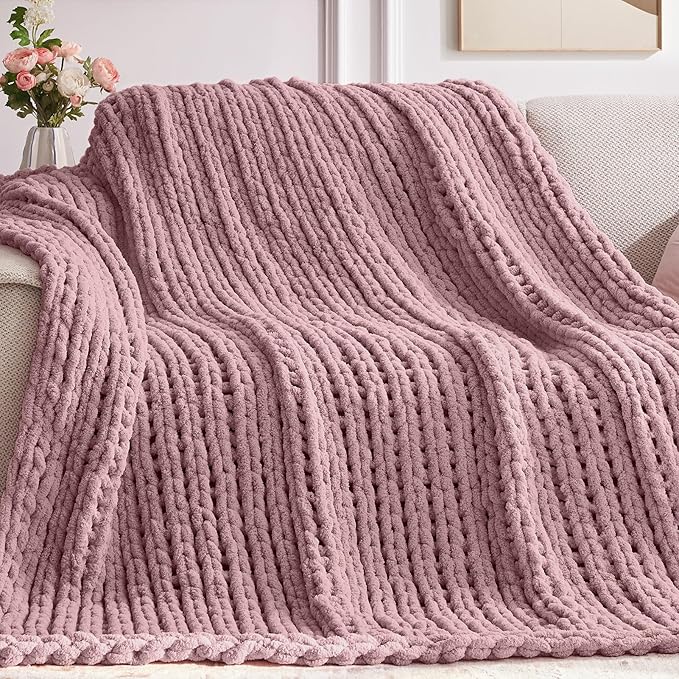 Negwoo Chunky Knit Throw Blanket, 30''*40'' Knitted Throw Chenille Yarn for Bed Couch, Handmade Muted Pink Crochet Big Thick Blanket, Machine Washable Cute Comfy Blanket for Home Decor