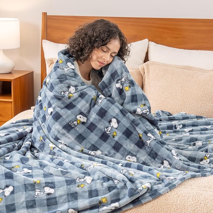 Berkshire Blanket Peanuts® VelvetLoft® Cute Character Snoopy Plush Blanket,Navy Tonal,Full/Queen 90 in x 90 in (Official Peanuts® Product)