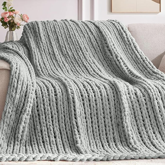 Negwoo Chunky Knit Throw Blanket, 80''*90'' Knitted Throw Chenille Yarn for Bed Couch, Handmade Light Grey Crochet Big Thick Blanket, Machine Washable Cute Comfy Blanket for Home Decor
