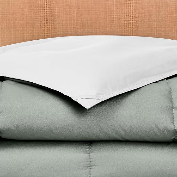 Modern Threads Down Alternative Reversible Comforter White/Gray California King