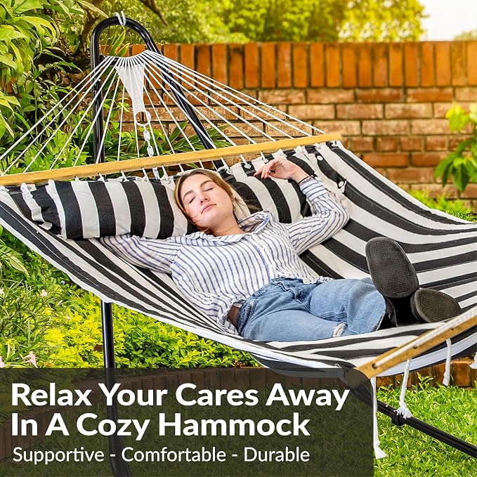 Sunnydaze Quilted Double Hammock for Outside with Spreader Bars and Pillow - 450 lb Capacity, 74x55 Inch Bed, UV Resistant, Quick Dry - Chains Included, Stand Sold Separately - Black & White - Image 4