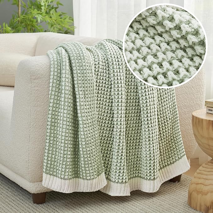 Amélie Home Knit Throw Blanket, Soft Chenille Cozy Breathable Pineapple Chunky Decorative Blanket for Couch, Bed & Sofa, French-Inspired Lightweight Warm Gift for Women, Sage Green, 50"x60"