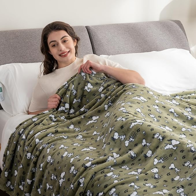 Berkshire Blanket Peanuts® VelvetLoft® Cute Character Snoopy Plush Blanket,Loden Green,Twin 60 in x 90 in (Official Peanuts® Product)